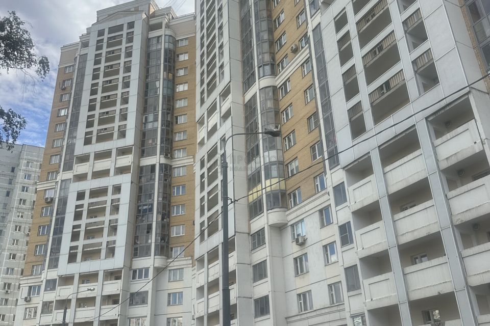 Продаётся 3-комнатная квартира, 71.1 м²
