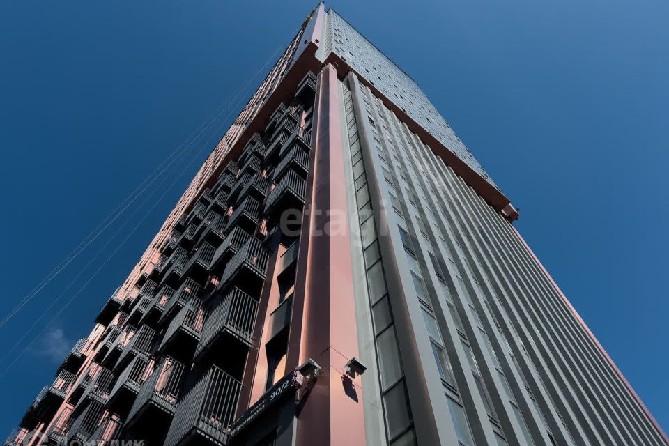 Продаётся 3-комнатная квартира, 101 м²