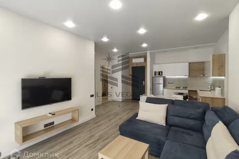 Сдаётся 2-комнатная квартира, 70 м²