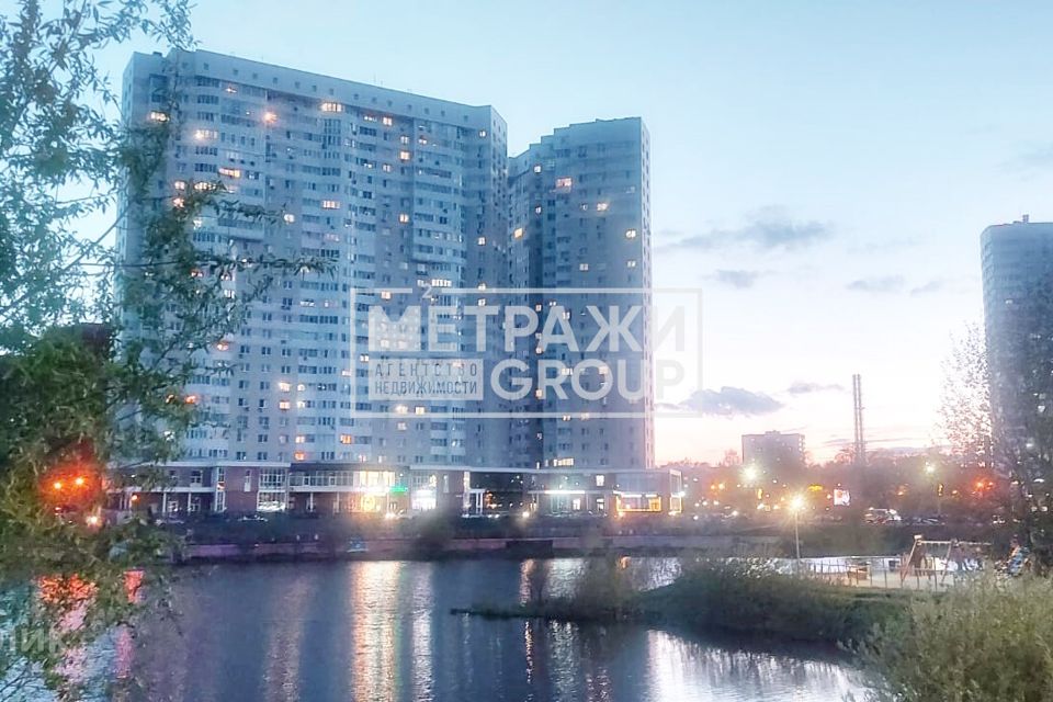 Сдаётся 1-комнатная квартира, 51 м²