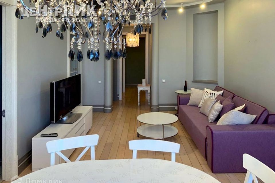Сдаётся 4-комнатная квартира, 124 м²