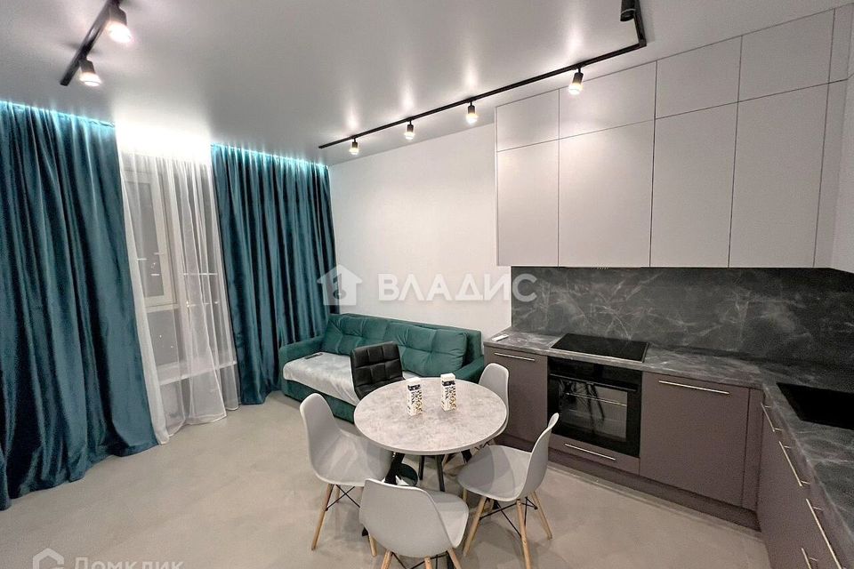 Продаётся 1-комнатная квартира, 43 м²