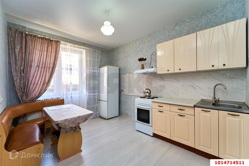 Продаётся 1-комнатная квартира, 38.8 м²
