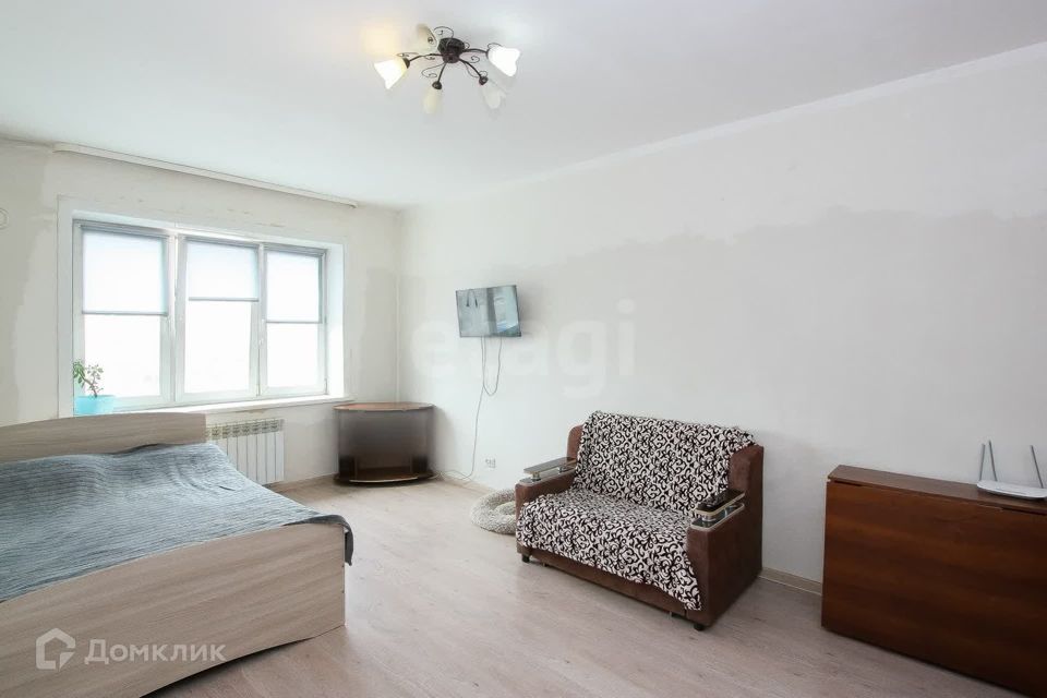 Продаётся 1-комнатная квартира, 42.3 м²