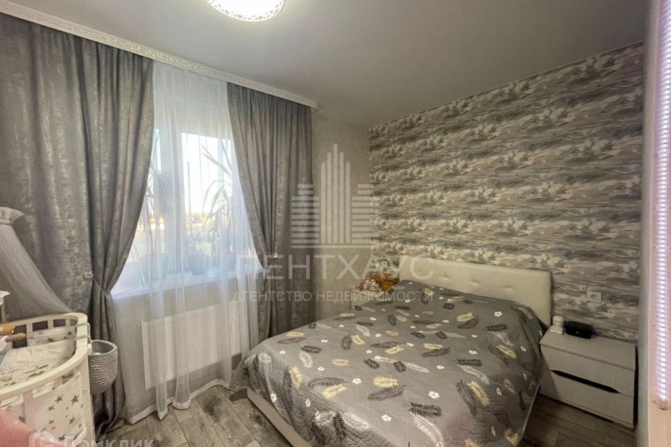 Продаётся 1-комнатная квартира, 42 м²
