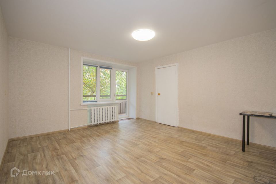 Продаётся 4-комнатная квартира, 82.5 м²