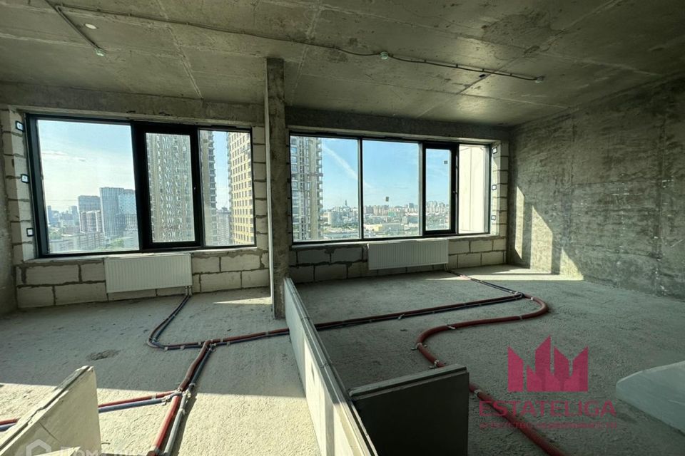 Продаётся 3-комнатная квартира, 114 м²