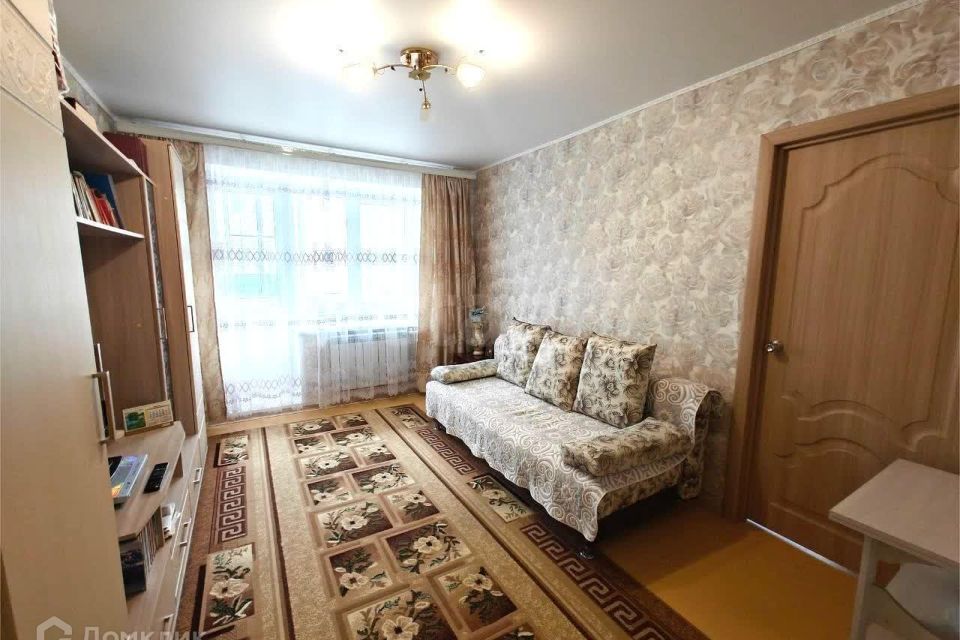 Продаётся 3-комнатная квартира, 50.5 м²