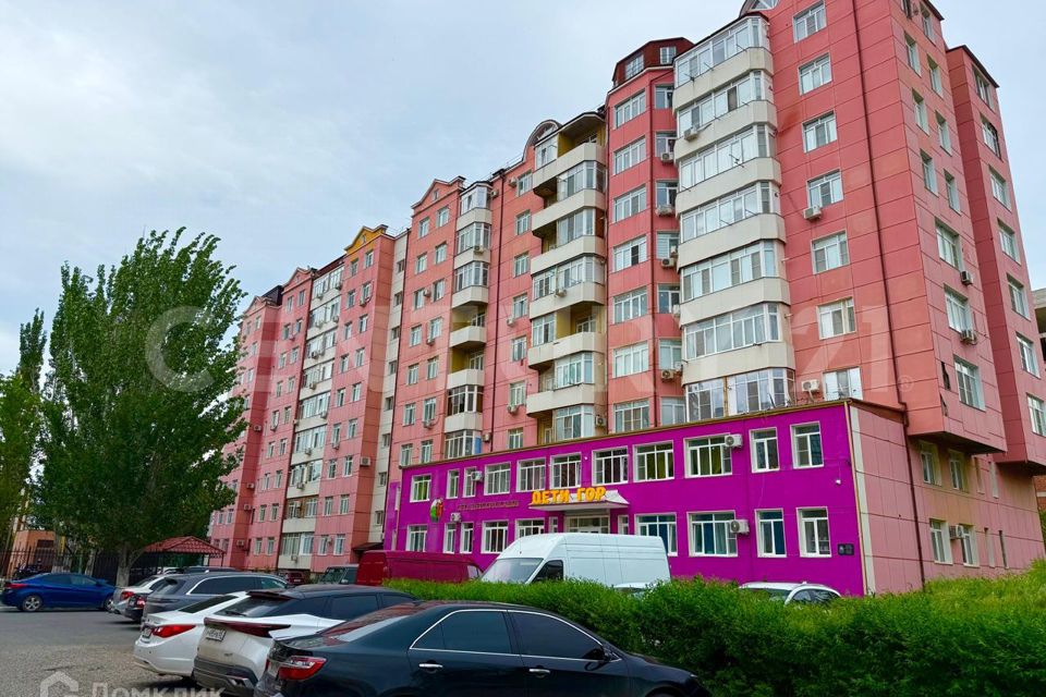 Продаётся 2-комнатная квартира, 61.9 м²