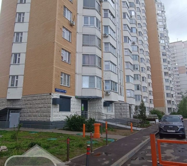 Продаётся 1-комнатная квартира, 37.7 м²