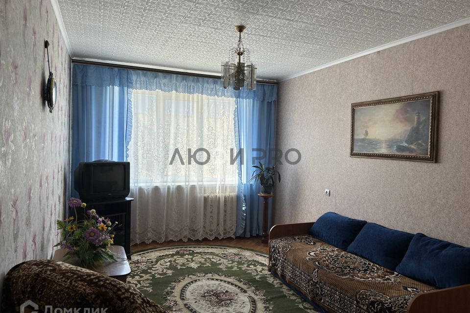 Продаётся 3-комнатная квартира, 55.5 м²