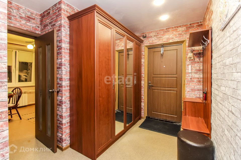 Продаётся 2-комнатная квартира, 56.2 м²