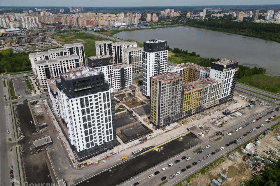 Продаётся 2-комнатная квартира, 64.7 м²