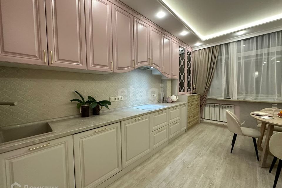 Продаётся 2-комнатная квартира, 63.4 м²