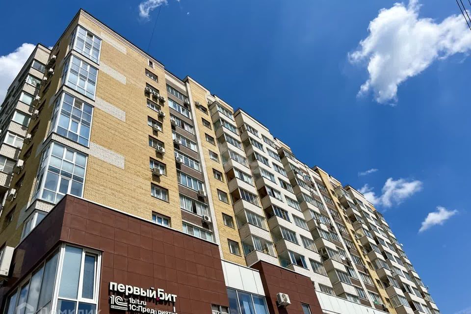 Продаётся 3-комнатная квартира, 98.2 м²