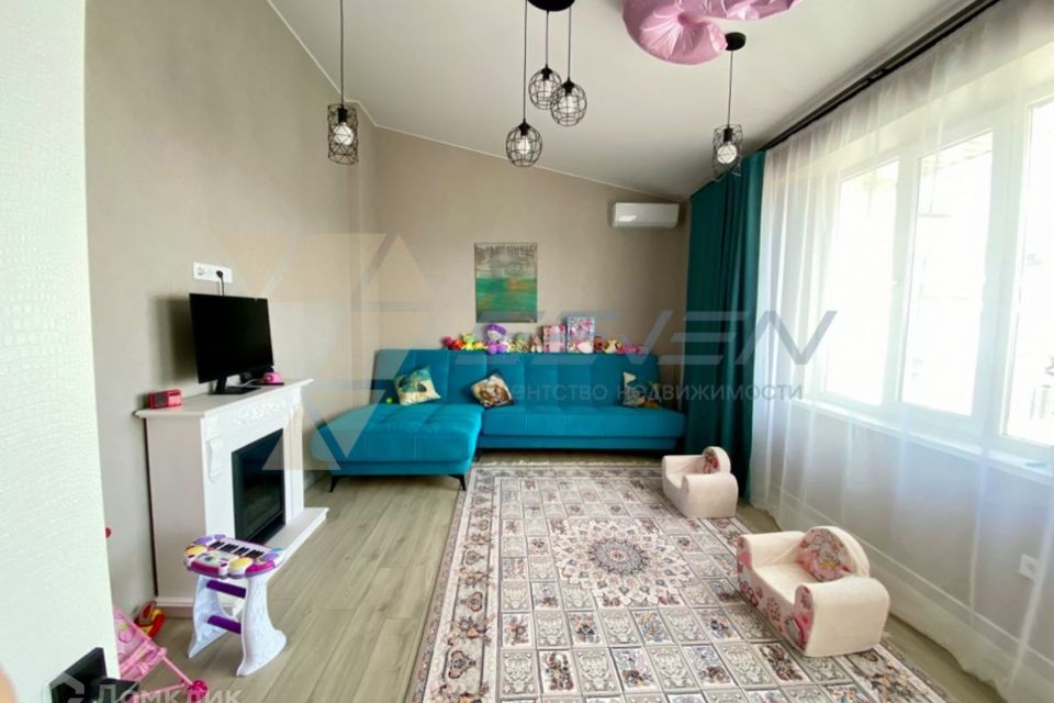 Продаётся 3-комнатная квартира, 110 м²