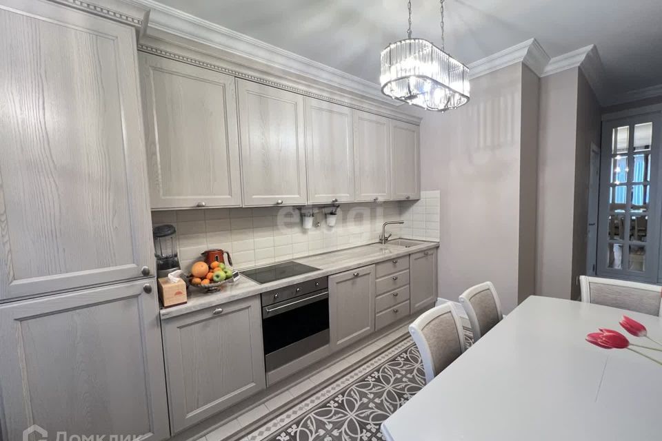 Продаётся 2-комнатная квартира, 65.9 м²