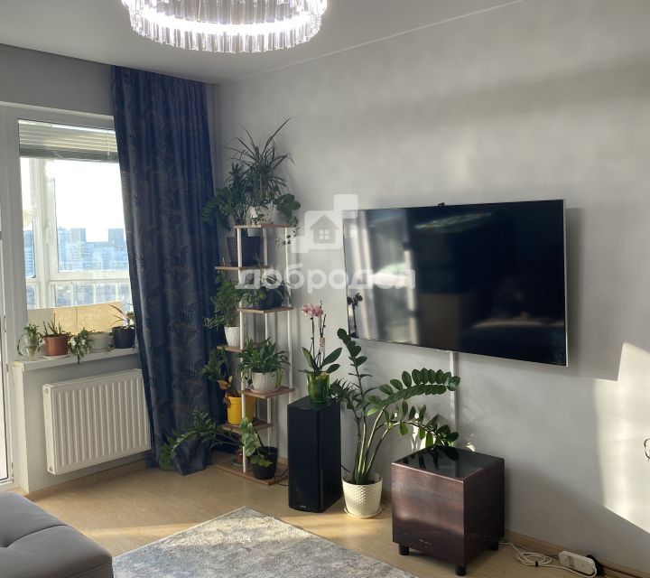 Продаётся 3-комнатная квартира, 77.3 м²