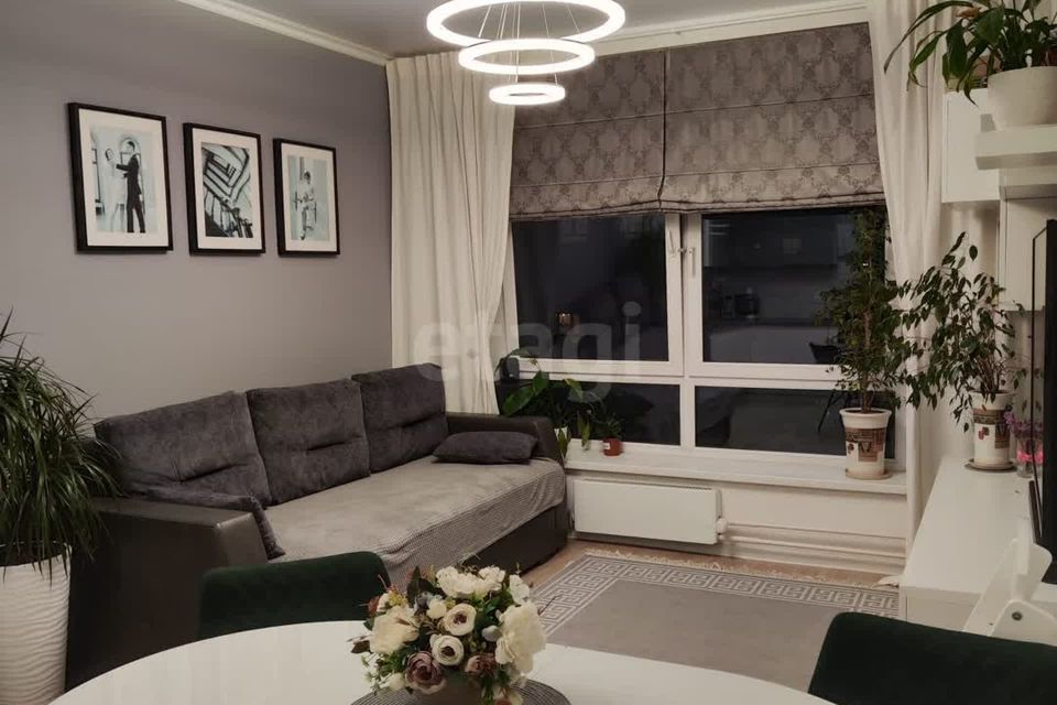 Продаётся 2-комнатная квартира, 65.6 м²