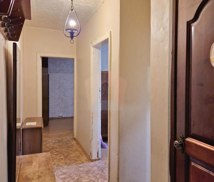 Продаётся 2-комнатная квартира, 42 м²