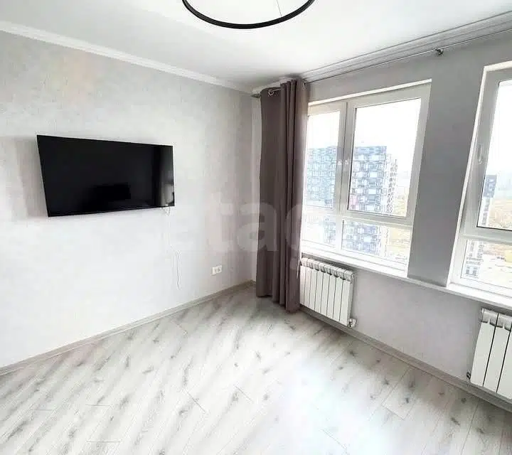 Продаётся 1-комнатная квартира, 49.9 м²