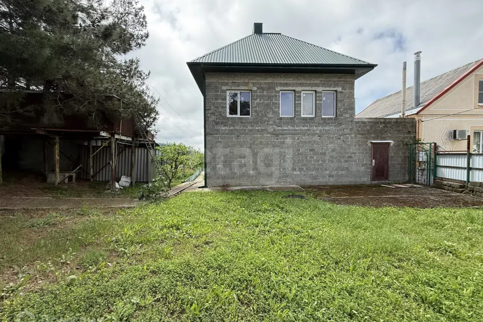 Продаётся 3-этажный дом, 146 м²