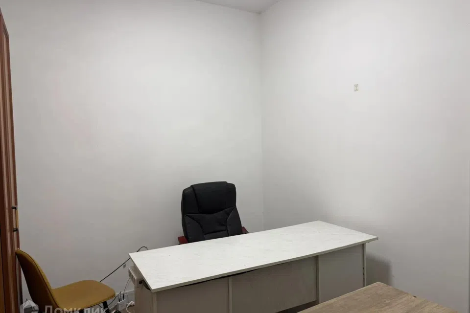 Продаётся торговое помещение, 101.5 м²