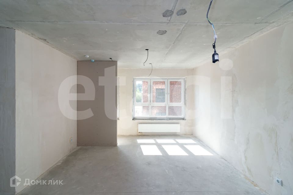 Продаётся 1-комнатная квартира, 42.9 м²