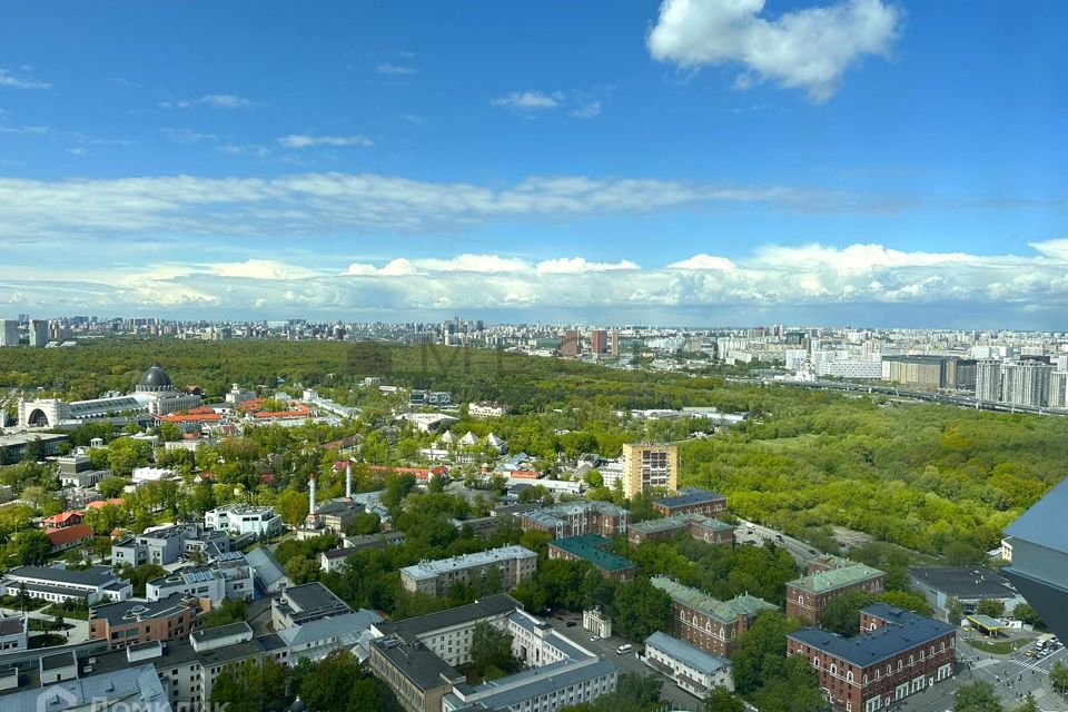 Продаётся 3-комнатная квартира, 90.4 м²