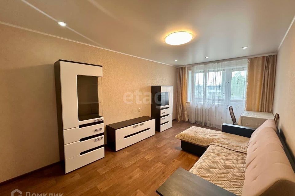 Продаётся 4-комнатная квартира, 76.9 м²