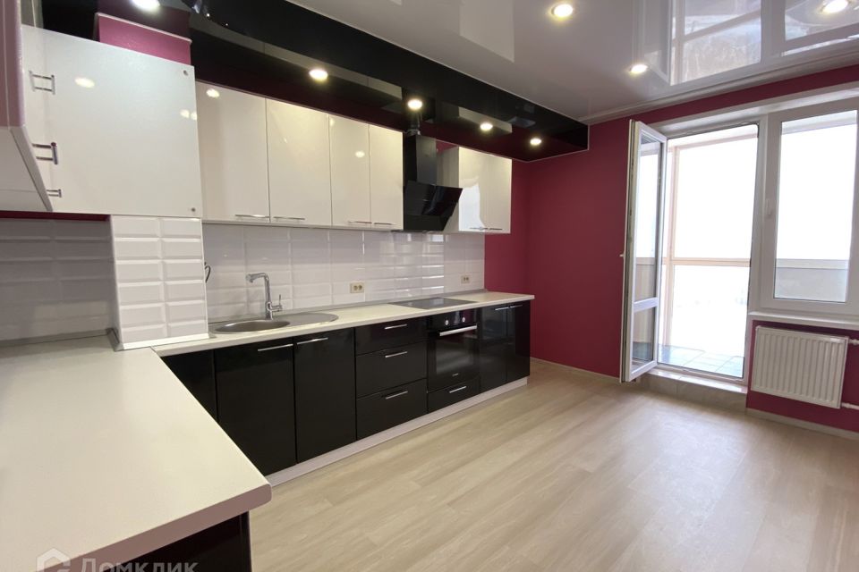 Продаётся 2-комнатная квартира, 71.9 м²
