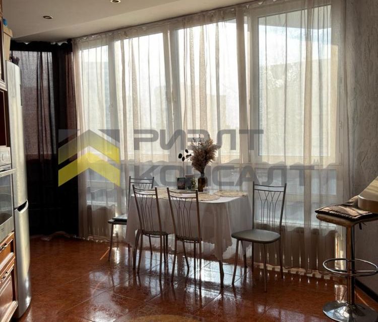 Продаётся 2-комнатная квартира, 52 м²