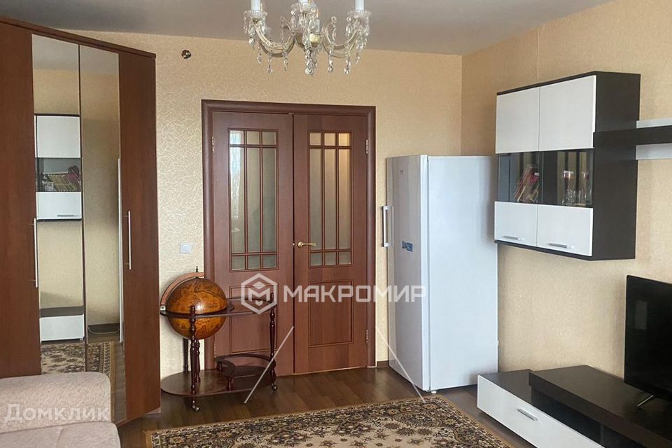 Сдаётся 2-комнатная квартира, 65 м²