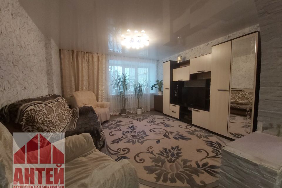 Продаётся 4-комнатная квартира, 75.2 м²