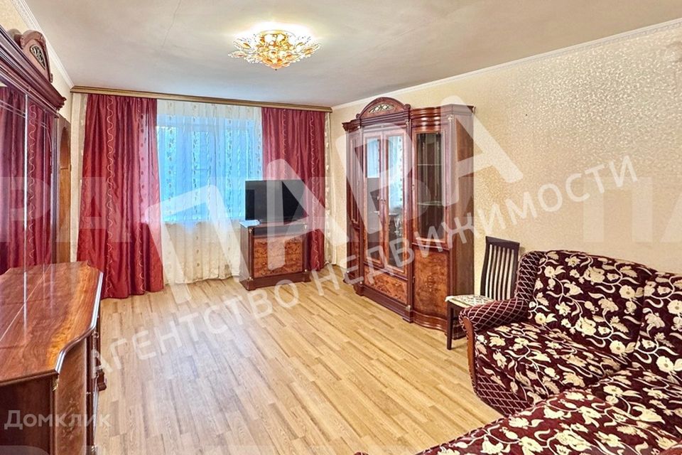 Сдаётся 1-комнатная квартира, 40 м²