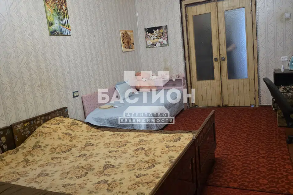 Продаётся 4-комнатная квартира, 96.8 м²