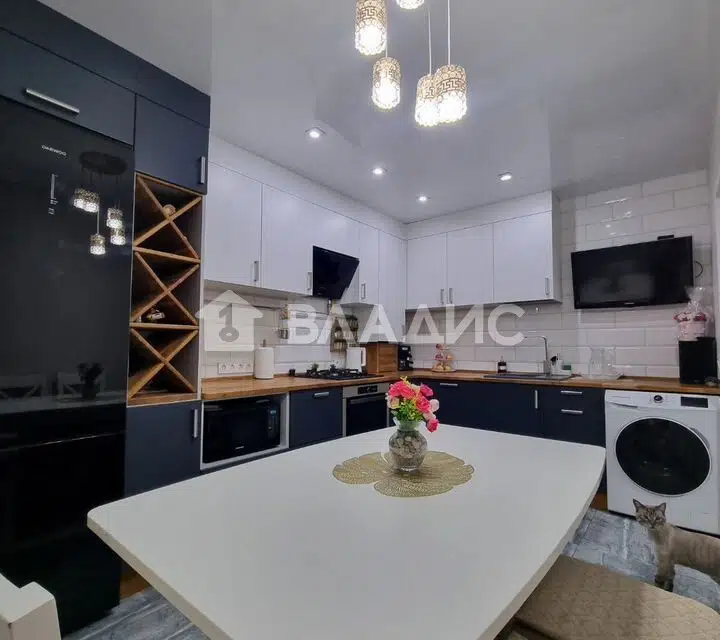 Продаётся 3-комнатная квартира, 75.5 м²