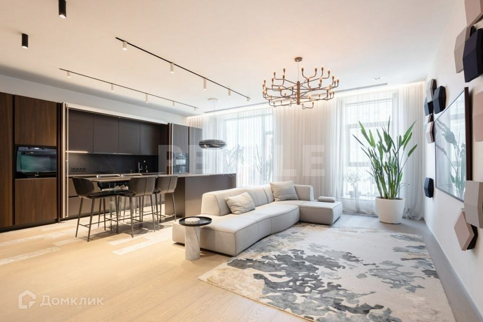 Продаётся 5-комнатная квартира, 161.4 м²