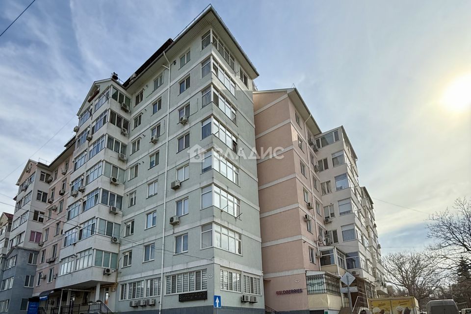 Продаётся 2-комнатная квартира, 70.6 м²