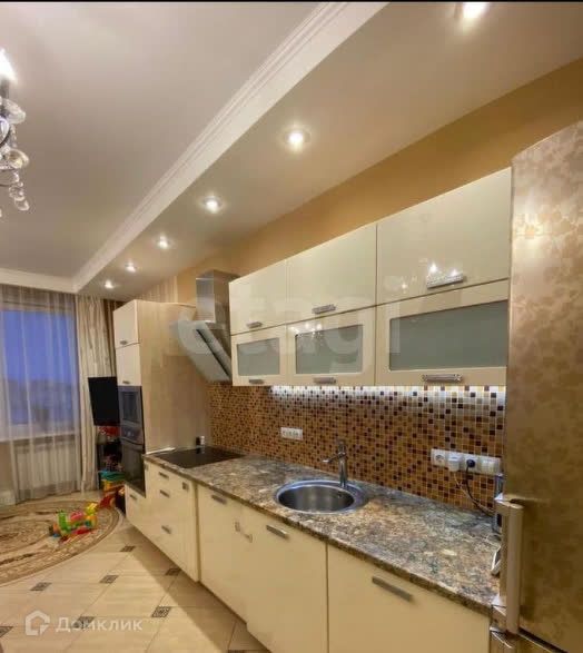 Продаётся 2-комнатная квартира, 62.2 м²