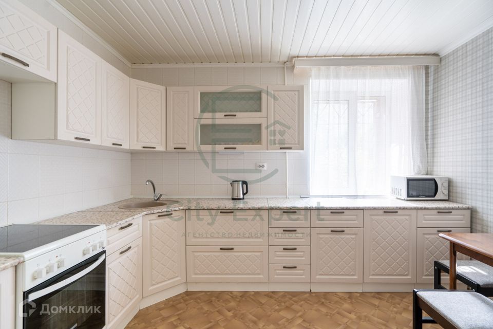 Сдаётся 2-комнатная квартира, 70 м²
