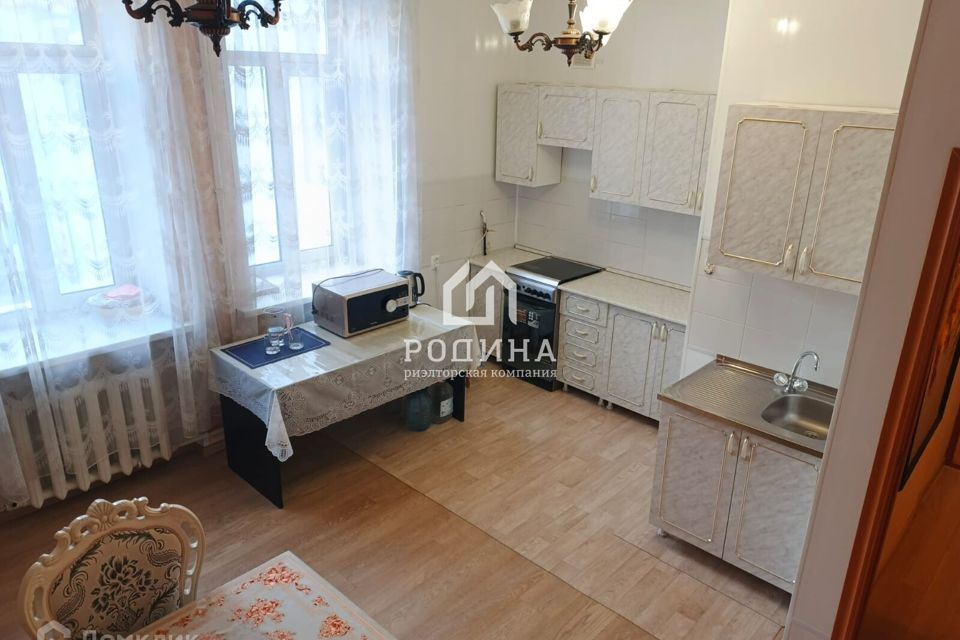 Сдаётся 3-комнатная квартира, 90 м²