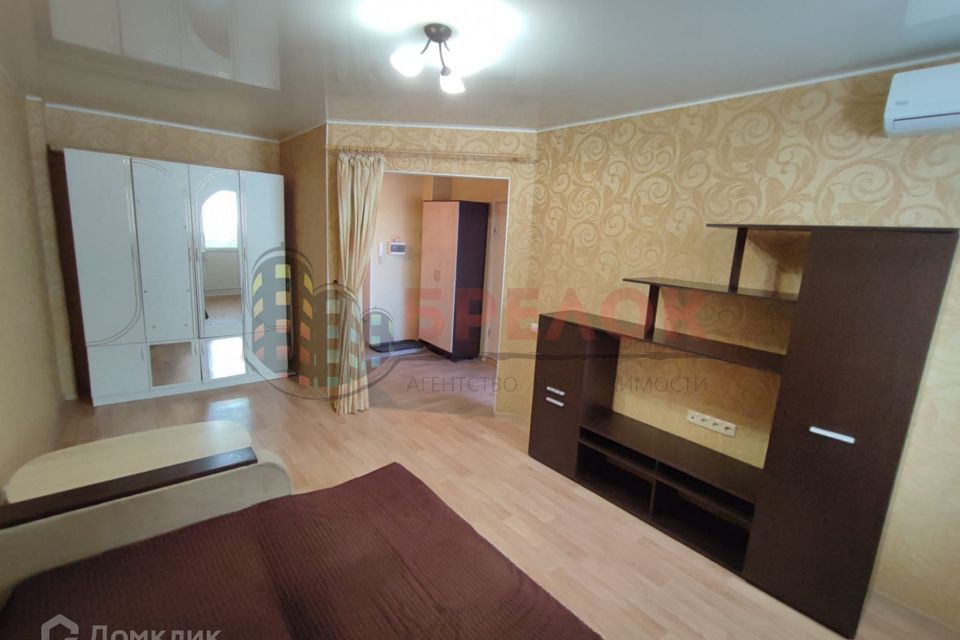 Продаётся 1-комнатная квартира, 43 м²