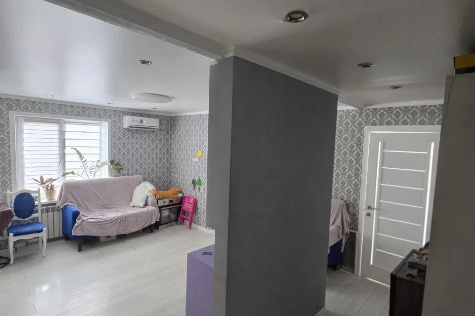 Продаётся 3-комнатная квартира, 52.6 м²
