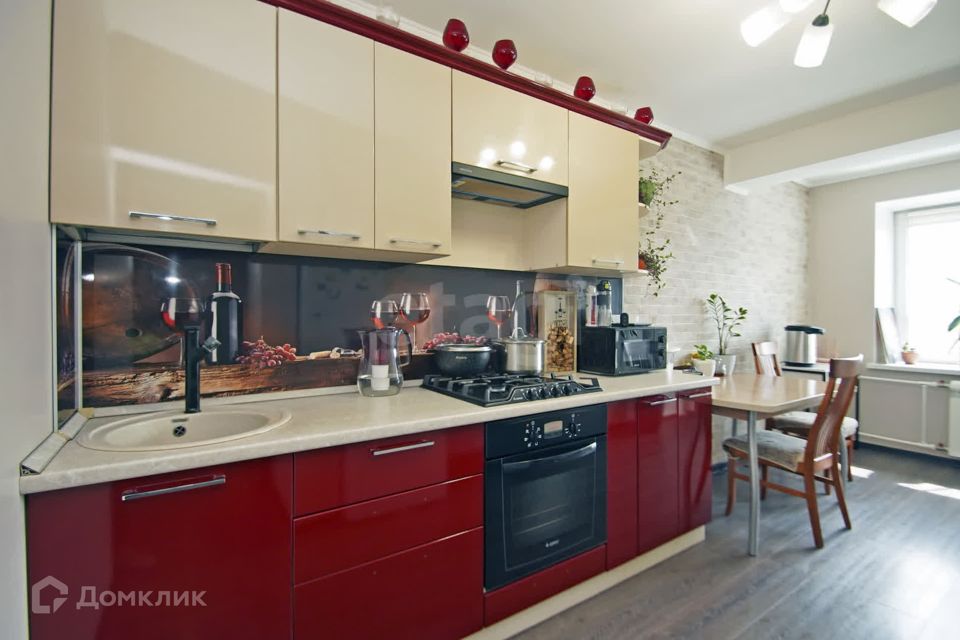 Продаётся 1-комнатная квартира, 37.4 м²