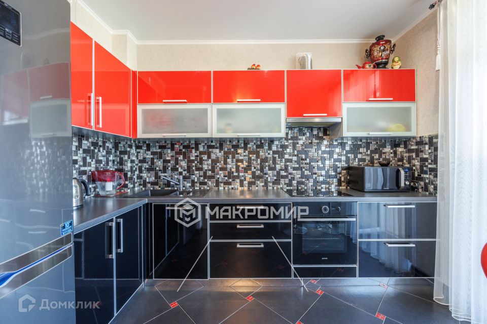 Продаётся 3-комнатная квартира, 93.92 м²