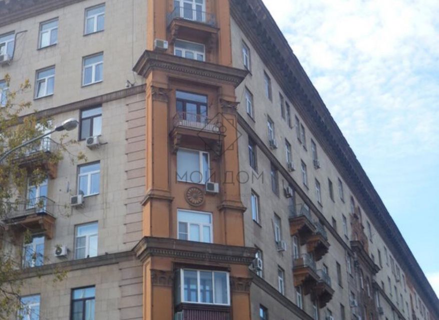 Продаётся 1-комнатная квартира, 42 м²