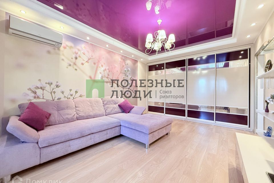 Продаётся 1-комнатная квартира, 42.5 м²
