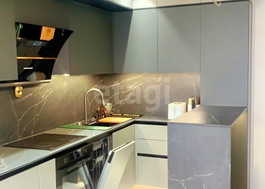 Продаётся 2-комнатная квартира, 61.3 м²