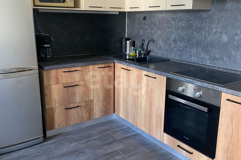 Продаётся 2-комнатная квартира, 65.3 м²